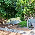 Conel Villa