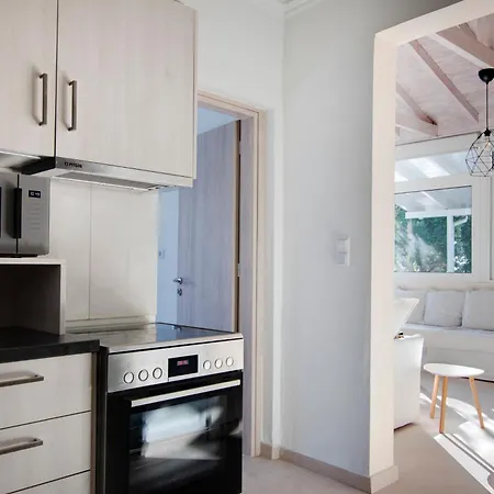 Conel Villa