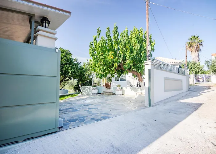 Conel Villa Livadhákia